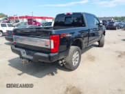 ✅ 2017 Ford F-250 Lariat • VIN: 1FT7W2BT0HEE30805 • Lot: 43164900. Listed on IAAI with 135,095 mi. Free auction sales archive from the USA and detailed vehicle history report at DreamBid. Image 4.