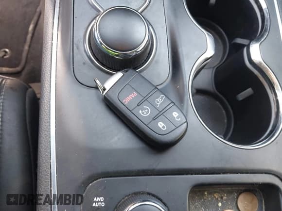 ✅ 2014 Dodge Durango Citadel • VIN: 1C4SDJET8EC278091 • Lot: 43364006. Wystawiony na IAAI z przebiegiem 165 317 mil. Bezpłatny archiwum sprzedaży aukcyjnych z USA i szczegółowy raport historii pojazdu na DreamBid. Zdjęcie 11.