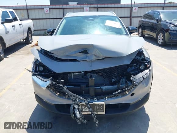 ✅ 2025 Mazda CX-30 S Select Sport • VIN: 3MVDMBBM4SM786711 • Lot: 42423822. Listed on IAAI with 3,406 mi. Free auction sales archive from the USA and detailed vehicle history report at DreamBid. Image 6.