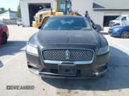 ✅ 2017 Lincoln Continental Livery • VIN: 1LN6L9HKXH5620909 • Lot: 42754632. Listed on IAAI with 225,953 mi. Free auction sales archive from the USA and detailed vehicle history report at DreamBid. Image 12.