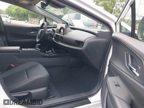 ✅ 2025 Toyota Prius LE • VIN: JTDADABU3S3026317 • Lot: 42463263. Wystawiony na IAAI z przebiegiem 629 mil. Bezpłatny archiwum sprzedaży aukcyjnych z USA i szczegółowy raport historii pojazdu na DreamBid. Zdjęcie 5.