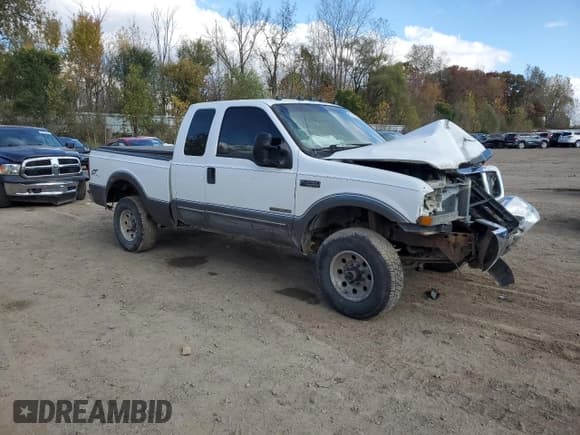 ✅ 2000 Ford F-250 XL • VIN: 1FTNX21F7YEB88191 • Lot: 90454205. Listed on Copart with 185,830 mi. Free auction sales archive from the USA and detailed vehicle history report at DreamBid. Image 4.