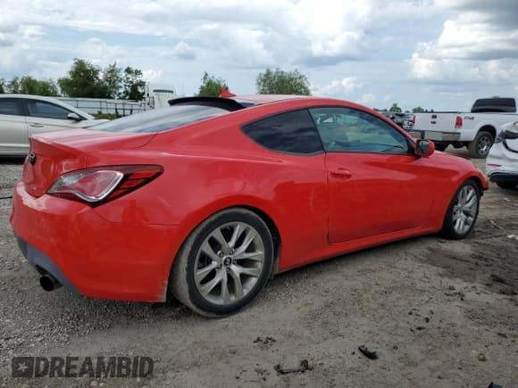 ✅ 2013 Hyundai Genesis Coupe Premium • VIN: KMHHT6KD3DU086928 • Lot: 55731185. Wystawiony na Copart z przebiegiem 101 092 mil. Bezpłatny archiwum sprzedaży aukcyjnych z USA i szczegółowy raport historii pojazdu na DreamBid. Zdjęcie 3.