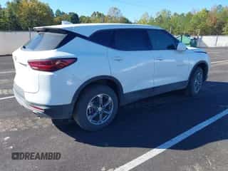 2025 Chevrolet Blazer LT z VIN 3GNKBCR40SS101617, wystawiony jako IAAI lot #42683854 z przebiegiem 10 499 mil mil oraz . Historia ofert i sprzedaży dostępna na DreamBid. Obrazek 4.