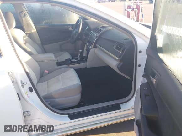 ✅ 2012 Toyota Camry SE • VIN: 4T1BF1FK4CU159909 • Лот: 43505120. Опубликован ранее на IAAI с пробегом 392 931 миль. Бесплатный доступ к архиву аукционных продаж из США и подробный отчёт об истории автомобиля на DreamBid. Изображение 5.