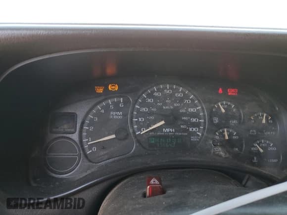 ✅ 2001 Chevrolet Suburban LS • VIN: 1GNFK16TX1J300689 • Лот: 75033204. Опубликован ранее на Copart с пробегом 335 643 миль. Бесплатный доступ к архиву аукционных продаж из США и подробный отчёт об истории автомобиля на DreamBid. Изображение 9.