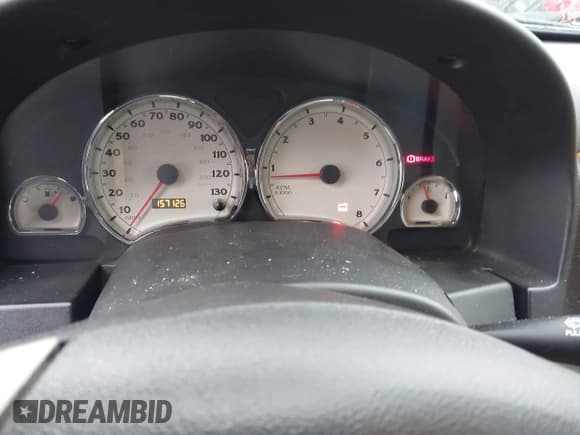 ✅ 2006 Saturn VUE • VIN: 5GZCZ53426S895629 • Lot: 41567279. Wystawiony na IAAI z przebiegiem 157 126 mil. Bezpłatny archiwum sprzedaży aukcyjnych z USA i szczegółowy raport historii pojazdu na DreamBid. Zdjęcie 7.