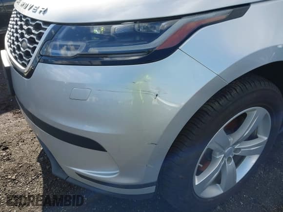 ✅ 2018 Land Rover Range Rover Velar S • VIN: SALYB2RN9JA732588 • Lot: 41480879. Listed on IAAI with 113,877 mi. Free auction sales archive from the USA and detailed vehicle history report at DreamBid. Image 6.
