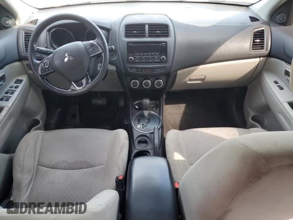 ✅ 2017 Mitsubishi Outlander ES • VIN: JA4AP3AU8HZ047880 • Lot: 70731915. Listed on Copart with 156,203 mi. Free auction sales archive from the USA and detailed vehicle history report at DreamBid. Image 8.