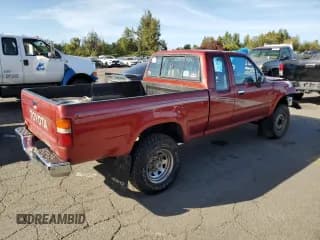 ✅ 1993 Toyota Pickup DLX • VIN: 4TAVN13D3PZ126673 • Лот: 72375914. Опубликован ранее на Copart с пробегом 197 409 миль. Бесплатный доступ к архиву аукционных продаж из США и подробный отчёт об истории автомобиля на DreamBid. Изображение 3.