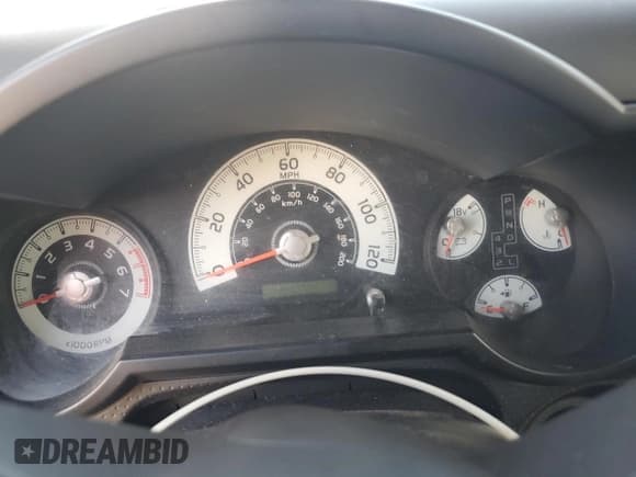 ✅ 2014 Toyota FJ Cruiser • VIN: JTEBU4BF4EK207407 • Лот: 70726875. Опубликован ранее на Copart с пробегом Не указан. Бесплатный доступ к архиву аукционных продаж из США и подробный отчёт об истории автомобиля на DreamBid. Изображение 9.