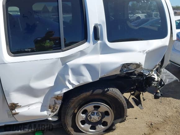 ✅ 2008 Nissan Xterra S • VIN: 5N1AN08U08C505152 • Lot: 43581544. Wystawiony na IAAI z przebiegiem 175 484 mil. Bezpłatny archiwum sprzedaży aukcyjnych z USA i szczegółowy raport historii pojazdu na DreamBid. Zdjęcie 13.