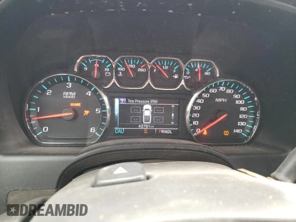 ✅ 2018 Chevrolet Silverado 1500 LT • VIN: 3GCPCREC4JG613734 • Лот: 66393614. Опубликован ранее на Copart с пробегом 43 761 миль. Бесплатный доступ к архиву аукционных продаж из США и подробный отчёт об истории автомобиля на DreamBid. Изображение 9.