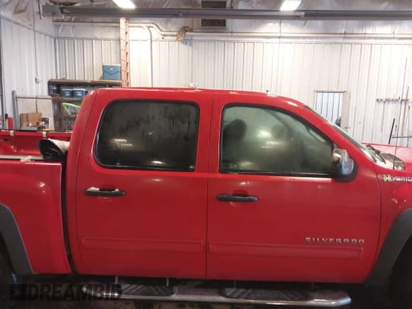✅ 2010 Chevrolet Silverado 1500 1HY • VIN: 3GCXKUEJ2AG214941 • Lot: 41221547. Listed on IAAI with 199,365 mi. Free auction sales archive from the USA and detailed vehicle history report at DreamBid. Image 13.