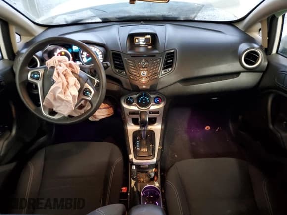 ✅ 2018 Ford Fiesta SE • VIN: 3FADP4EJXJM133536 • Lot: 90037145. Listed on Copart with 38,509 mi. Free auction sales archive from the USA and detailed vehicle history report at DreamBid. Image 8.