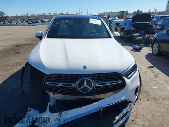 ✅ 2025 Mercedes-Benz GLC 300 • VIN: W1NKJ4HB1SF329799 • Лот: 43460057. Опубликован ранее на IAAI с пробегом 6 914 миль. Бесплатный доступ к архиву аукционных продаж из США и подробный отчёт об истории автомобиля на DreamBid. Изображение 13.