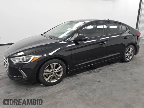 2017 Hyundai Elantra SE z VIN 5NPD84LF8HH014583, wystawiony jako Copart lot #75925354 z przebiegiem 102 148 mil mil oraz Czysty tytuł • Clean title. Historia ofert i sprzedaży dostępna na DreamBid. Obrazek 1.