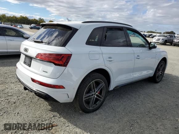 ✅ 2025 Audi Q5 Prestige • VIN: WA1F2AFY0S2004204 • Lot: 84071495. Wystawiony na Copart z przebiegiem Nie podano. Bezpłatny archiwum sprzedaży aukcyjnych z USA i szczegółowy raport historii pojazdu na DreamBid. Zdjęcie 3.