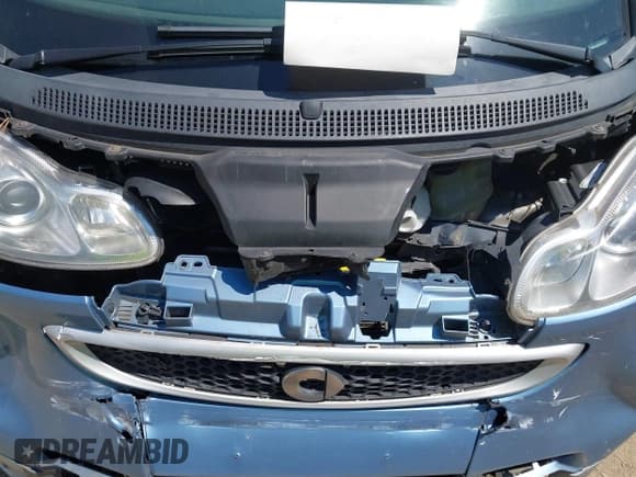 ✅ 2013 Smart fortwo Passion • VIN: WMEEK3BA0DK644925 • Lot: 42656798. Wystawiony na IAAI z przebiegiem 137 622 mil. Bezpłatny archiwum sprzedaży aukcyjnych z USA i szczegółowy raport historii pojazdu na DreamBid. Zdjęcie 10.