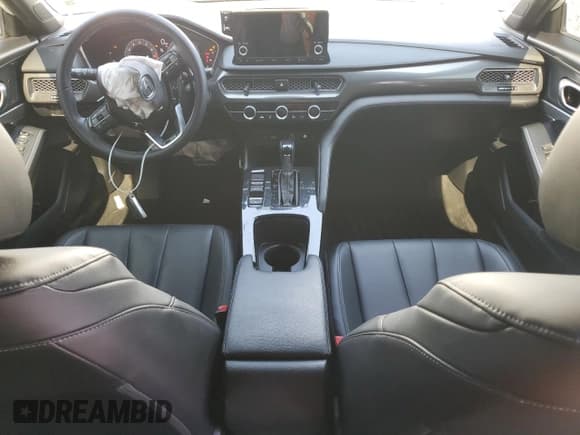 ✅ 2024 Acura Integra w/A-Spec Package • VIN: 19UDE4H33RA007557 • Lot: 71605225. Listed on Copart with 27,306 mi. Free auction sales archive from the USA and detailed vehicle history report at DreamBid. Image 8.