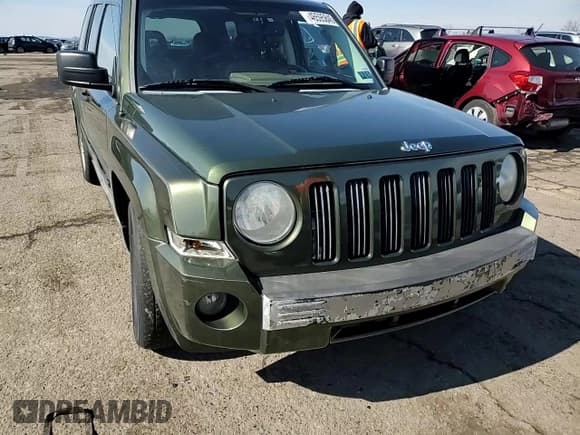 ✅ 2007 Jeep Patriot Limited • VIN: 1J8FF48W97D395154 • Lot: 46595845. Listed on Copart with 160,991 mi. Free auction sales archive from the USA and detailed vehicle history report at DreamBid. Image 12.