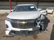 ✅ 2023 Chevrolet Traverse High Country • VIN: 1GNEVNKW5PJ216797 • Lot: 41479227. Wystawiony na IAAI z przebiegiem 45 527 mil. Bezpłatny archiwum sprzedaży aukcyjnych z USA i szczegółowy raport historii pojazdu na DreamBid. Zdjęcie 12.