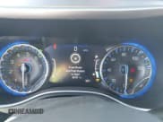 ✅ 2022 Chrysler Pacifica Touring • VIN: 2C4RC1FG9NR158021 • Lot: 42074068. Wystawiony na IAAI z przebiegiem 85 757 mil. Bezpłatny archiwum sprzedaży aukcyjnych z USA i szczegółowy raport historii pojazdu na DreamBid. Zdjęcie 7.