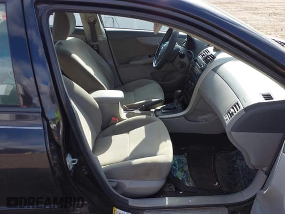 ✅ 2009 Toyota Corolla • VIN: 2T1BU40E49C019850 • Lot: 43529661. Wystawiony na IAAI z przebiegiem 270 608 mil. Bezpłatny archiwum sprzedaży aukcyjnych z USA i szczegółowy raport historii pojazdu na DreamBid. Zdjęcie 5.