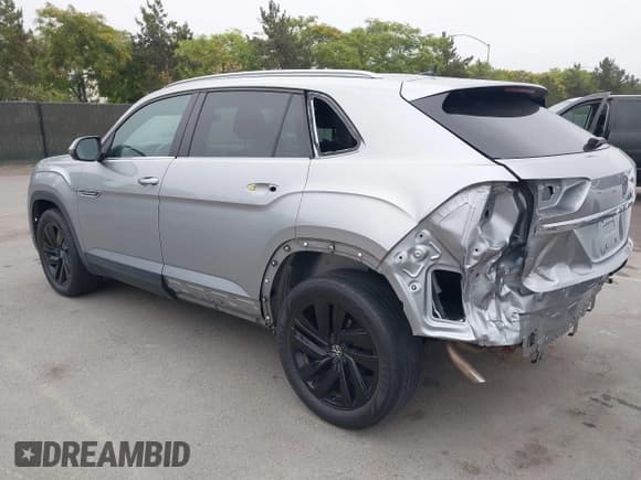 ✅ 2021 Volkswagen Atlas SE • VIN: 1V2WC2CA5MC236132 • Lot: 42391621. Listed on IAAI with 55,145 mi. Free auction sales archive from the USA and detailed vehicle history report at DreamBid. Image 3.