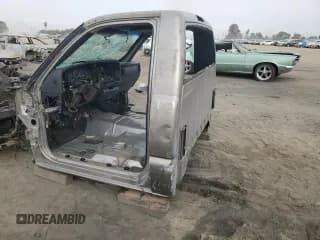 ✅ 2000 Chevrolet Silverado 1500 LS • VIN: 1GCEK14TXYZ348650 • Лот: 72276904. Опубликован ранее на Copart с пробегом Не указан. Бесплатный доступ к архиву аукционных продаж из США и подробный отчёт об истории автомобиля на DreamBid. Изображение 2.