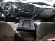 ✅ 2005 Chevrolet Silverado 2500HD LT • VIN: 1GCHK29U85E166775 • Lot: 44410085. Listed on Copart with 215,884 mi. Free auction sales archive from the USA and detailed vehicle history report at DreamBid. Image 8.