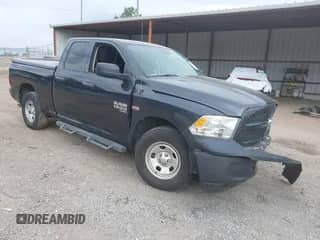 2019 Ram 1500 Tradesman z VIN 1C6RR6FT0KS528234, wystawiony jako IAAI lot #41878257 z przebiegiem 32 183 mil mil oraz . Historia ofert i sprzedaży dostępna na DreamBid. Obrazek 1.