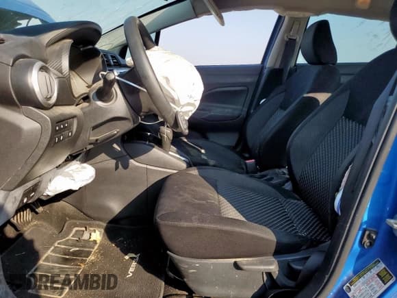 ✅ 2020 Nissan Versa S • VIN: 3N1CN8DV5LL801469 • Lot: 80826375. Listed on Copart with 164,986 mi. Free auction sales archive from the USA and detailed vehicle history report at DreamBid. Image 7.