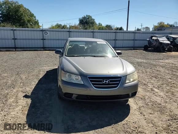 2010 Hyundai Sonata GLS with VIN 5NPET4AC0AH584661, listed as a Copart auction lot 82528305 with 186,922 mi miles and Salvage title. Bid and sale history available at DreamBid. Image 13.