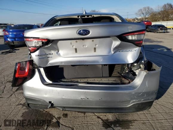 ✅ 2020 Subaru Legacy Premium • VIN: 4S3BWAC62L3024977 • Lot: 92307695. Wystawiony na Copart z przebiegiem 170 126 mil. Bezpłatny archiwum sprzedaży aukcyjnych z USA i szczegółowy raport historii pojazdu na DreamBid. Zdjęcie 6.