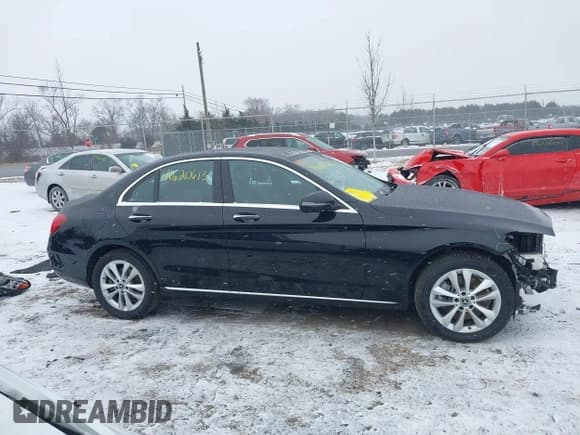 ✅ 2020 Mercedes-Benz C 300 • VIN: WDDWF8EB0LR560804 • Lot: 41620613. Wystawiony na IAAI z przebiegiem 48 555 mil. Bezpłatny archiwum sprzedaży aukcyjnych z USA i szczegółowy raport historii pojazdu na DreamBid. Zdjęcie 14.