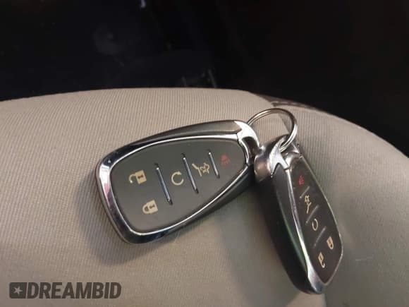 ✅ 2018 Chevrolet Equinox LT • VIN: 2GNAXSEV9J6339811 • Лот: 43261729. Опубликован ранее на IAAI с пробегом 79 463 миль. Бесплатный доступ к архиву аукционных продаж из США и подробный отчёт об истории автомобиля на DreamBid. Изображение 11.