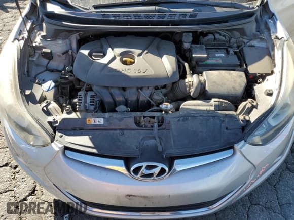 ✅ 2015 Hyundai Elantra SE • VIN: 5NPDH4AE4FH629963 • Lot: 92036265. Listed on Copart with 150,948 mi. Free auction sales archive from the USA and detailed vehicle history report at DreamBid. Image 11.