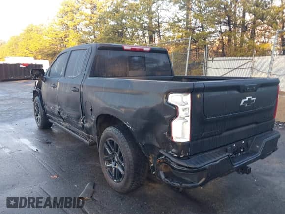2024 Chevrolet Silverado 1500 High Country with VIN 1GCUDJEDXRZ394557, listed as a IAAI auction lot 41485136 with 5,244 mi miles and . Bid and sale history available at DreamBid. Image 3.
