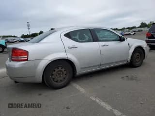 ✅ 2010 Dodge Avenger SXT • VIN: 1B3CC4FB0AN171681 • Lot: 70090514. Wystawiony na Copart z przebiegiem 108 849 mil. Bezpłatny archiwum sprzedaży aukcyjnych z USA i szczegółowy raport historii pojazdu na DreamBid. Zdjęcie 3.