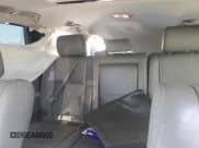 ✅ 2012 Toyota Sequoia Limited • VIN: 5TDJY5G1XCS065321 • Лот: 71039115. Опубликован ранее на Copart с пробегом Не указан. Бесплатный доступ к архиву аукционных продаж из США и подробный отчёт об истории автомобиля на DreamBid. Изображение 10.