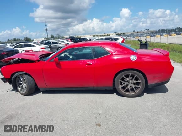 ✅ 2022 Dodge Challenger GT • VIN: 2C3CDZJG0NH249519 • Lot: 43356151. Wystawiony na IAAI z przebiegiem 66 906 mil. Bezpłatny archiwum sprzedaży aukcyjnych z USA i szczegółowy raport historii pojazdu na DreamBid. Zdjęcie 15.