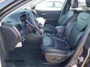 ✅ 2022 Jeep Cherokee Latitude Lux • VIN: 1C4PJMMN6ND546066 • Lot: 80801574. Wystawiony na Copart z przebiegiem 18 161 mil. Bezpłatny archiwum sprzedaży aukcyjnych z USA i szczegółowy raport historii pojazdu na DreamBid. Zdjęcie 7.