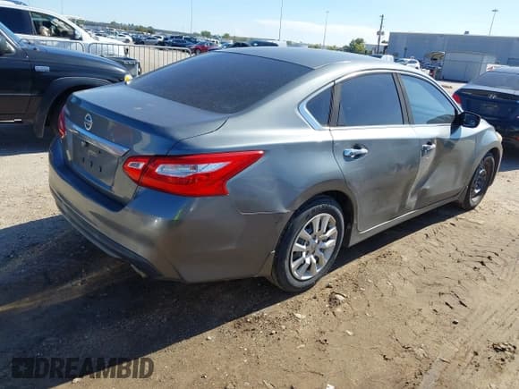 ✅ 2016 Nissan Altima S • VIN: 1N4AL3AP0GN372031 • Lot: 43804846. Wystawiony na IAAI z przebiegiem 191 262 mil. Bezpłatny archiwum sprzedaży aukcyjnych z USA i szczegółowy raport historii pojazdu na DreamBid. Zdjęcie 4.