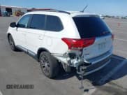 ✅ 2016 Mitsubishi Outlander SE • VIN: JA4AD3A33GZ013375 • Лот: 42515722. Опубликован ранее на IAAI с пробегом 106 804 миль. Бесплатный доступ к архиву аукционных продаж из США и подробный отчёт об истории автомобиля на DreamBid. Изображение 3.