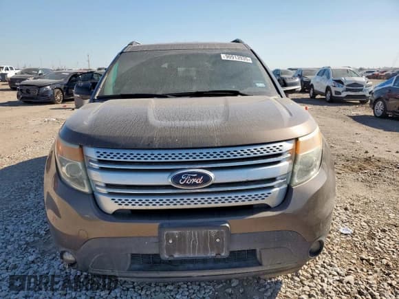 ✅ 2015 Ford Explorer XLT • VIN: 1FM5K8D83FGB09563 • Lot: 90913935. Listed on Copart with 146,125 mi. Free auction sales archive from the USA and detailed vehicle history report at DreamBid. Image 5.
