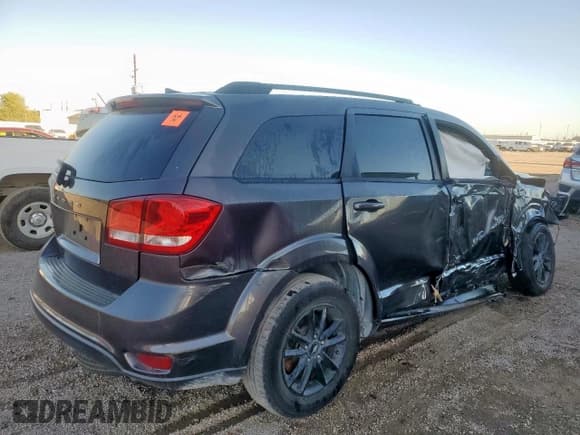 ✅ 2019 Dodge Journey SE • VIN: 3C4PDCBB4KT794462 • Lot: 91389495. Wystawiony na Copart z przebiegiem 81 952 mil. Bezpłatny archiwum sprzedaży aukcyjnych z USA i szczegółowy raport historii pojazdu na DreamBid. Zdjęcie 3.