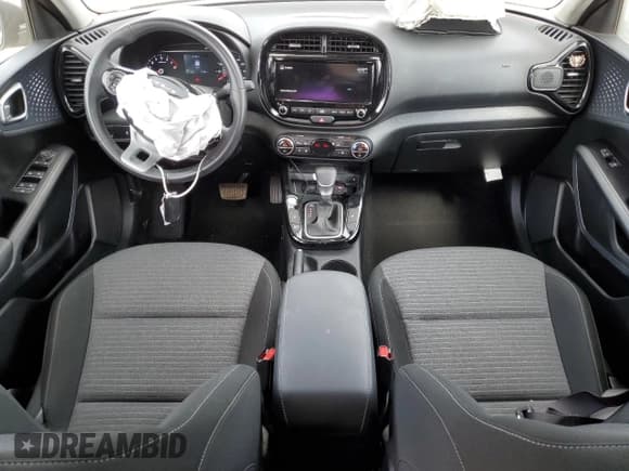 ✅ 2022 Kia Soul EX • VIN: KNDJ33AU3N7826399 • Lot: 65713835. Wystawiony na Copart z przebiegiem 57 886 mil. Bezpłatny archiwum sprzedaży aukcyjnych z USA i szczegółowy raport historii pojazdu na DreamBid. Zdjęcie 8.