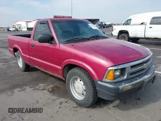 ✅ 1994 Chevrolet S-10 • VIN: 1GCCS1447R8110780 • Лот: 42418451. Опубликован ранее на IAAI с пробегом 157 915 миль. Бесплатный доступ к архиву аукционных продаж из США и подробный отчёт об истории автомобиля на DreamBid. Изображение 1.