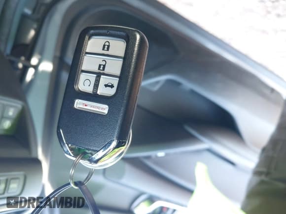 ✅ 2021 Honda Accord Sport SE • VIN: 1HGCV1F44MA010885 • Lot: 43511344. Listed on IAAI with 34,312 mi. Free auction sales archive from the USA and detailed vehicle history report at DreamBid. Image 11.